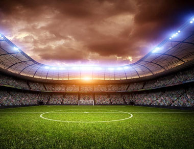 足球场照明设计，专业的11人足球场该如何选择足球场照明灯？